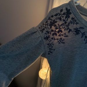 Floral printed, flowy sleeve sweater